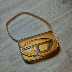 Bronze diesel purse ✨